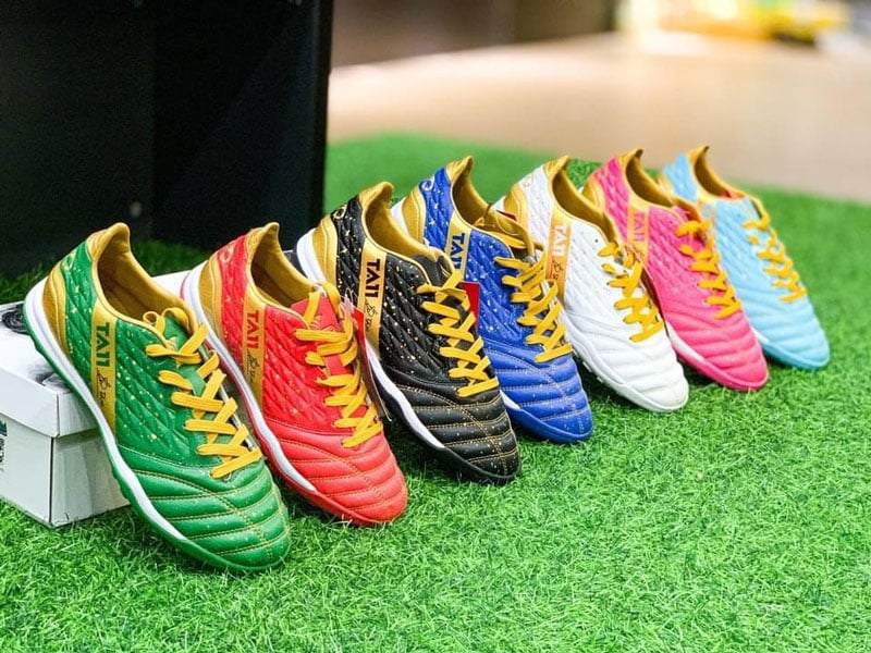 Giày bóng đá Kamito được sản xuất ngay tại Việt Nam